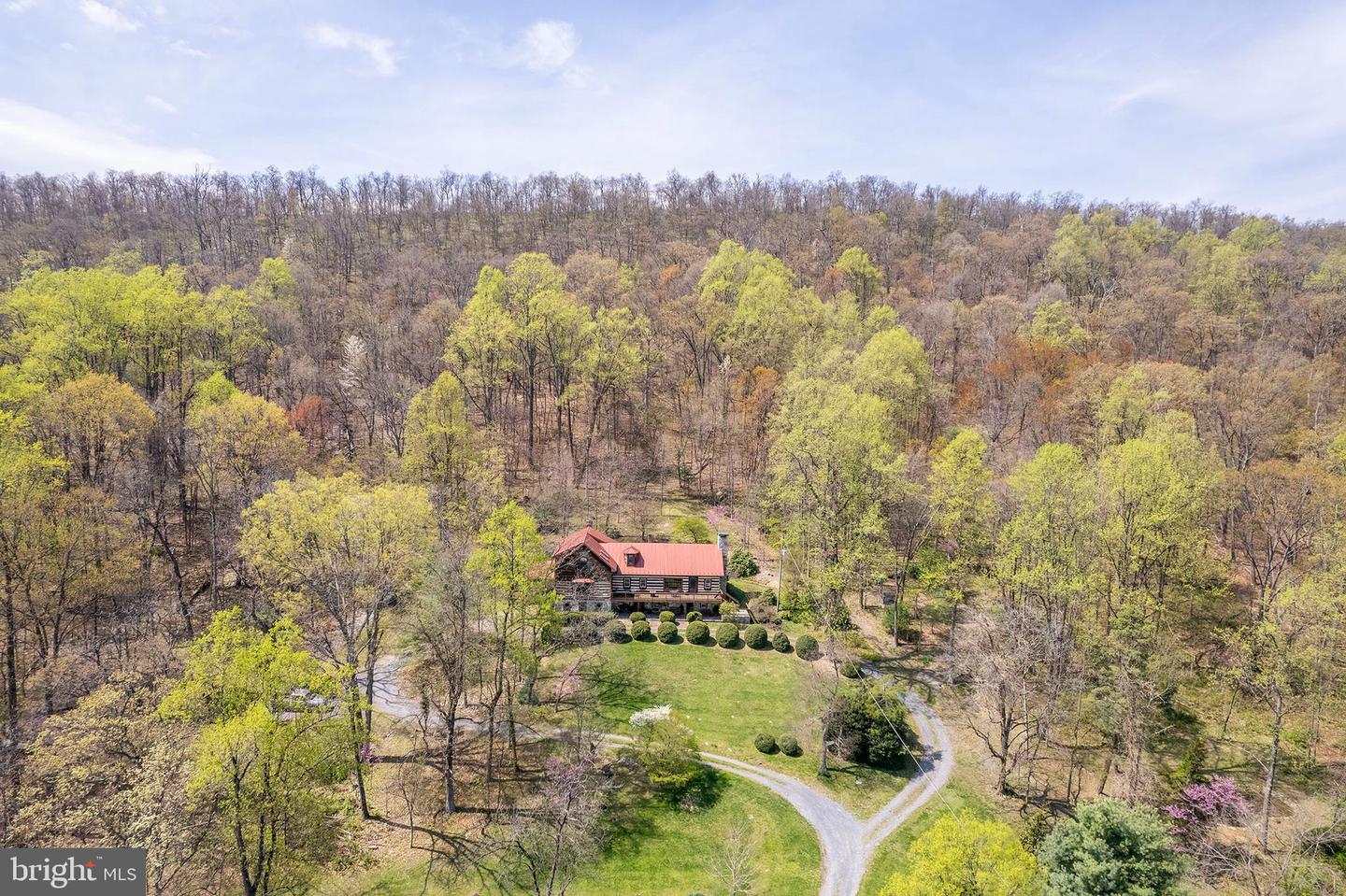 Winchester, Virginia, 22602, United States, 4 Bedrooms Bedrooms, ,4 BathroomsBathrooms,Residential,Active,2041509