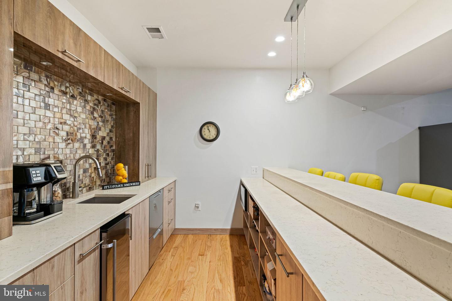 Springfield, Virginia, 22153, United States, 6 Bedrooms Bedrooms, ,6 BathroomsBathrooms,Residential,Active,2044593