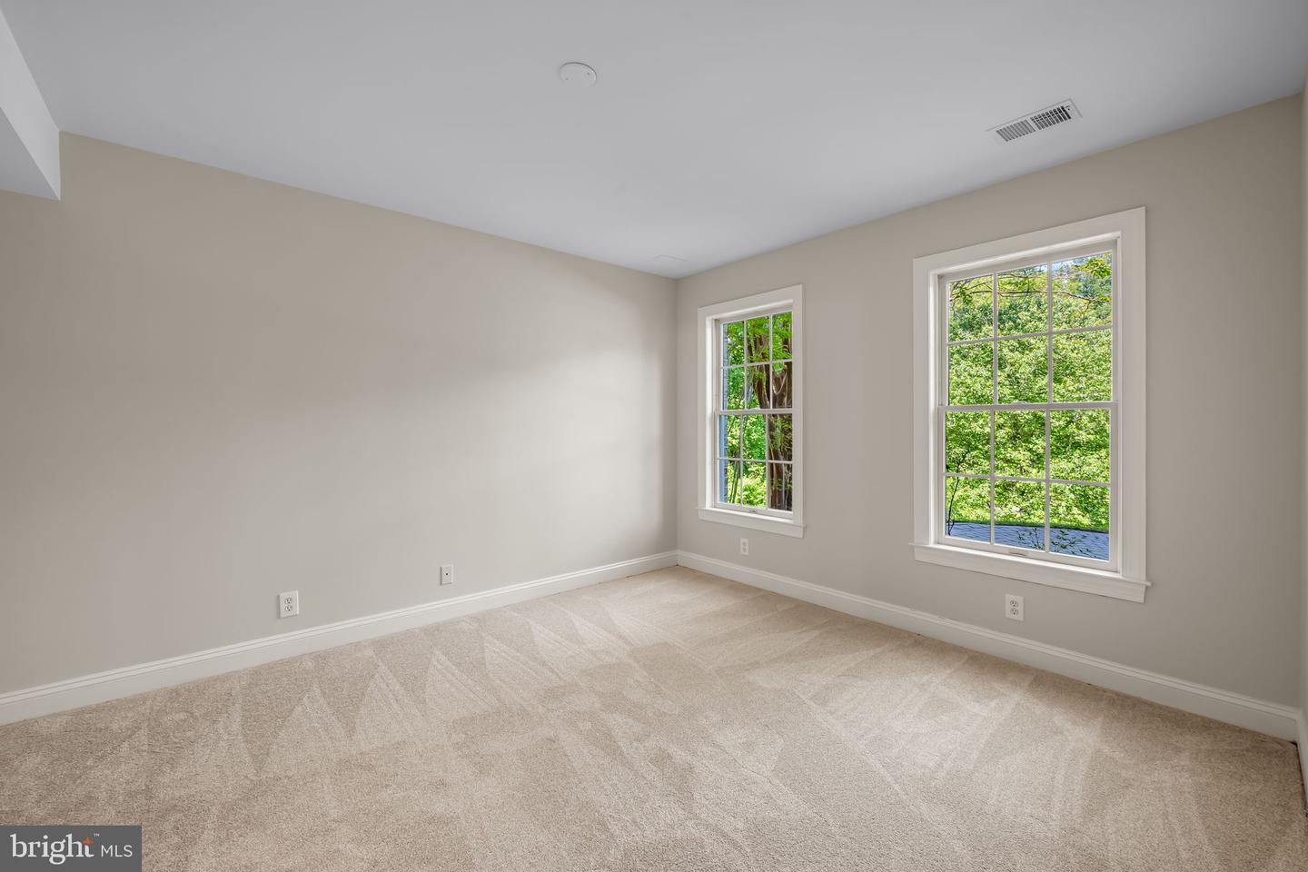 Ellicott City, Maryland, 21042, United States, 5 Bedrooms Bedrooms, ,5 BathroomsBathrooms,Residential,Pending,2045798
