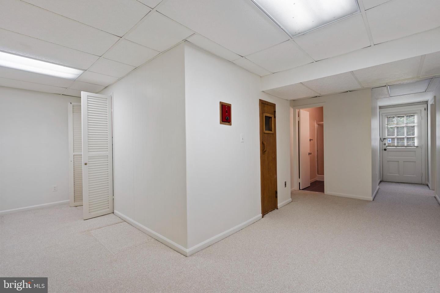 Arlington, Virginia, 22207, United States, 5 Bedrooms Bedrooms, ,4 BathroomsBathrooms,Residential,Active,1843845