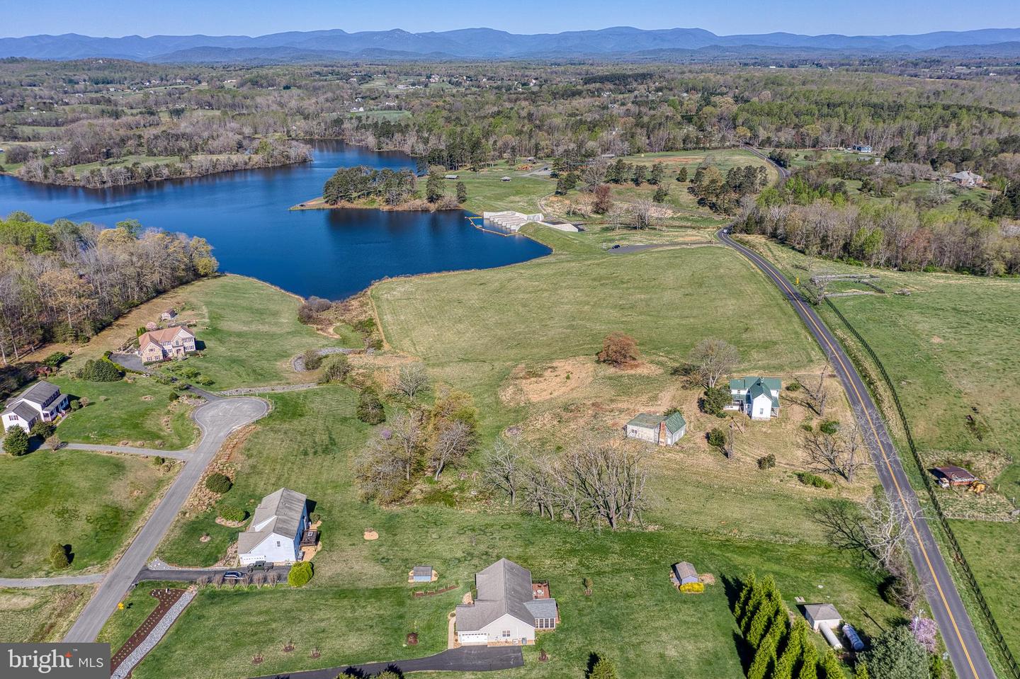 Culpeper, Virginia, 22701, United States, 4 Bedrooms Bedrooms, ,1 BathroomBathrooms,Residential,Active,1799358