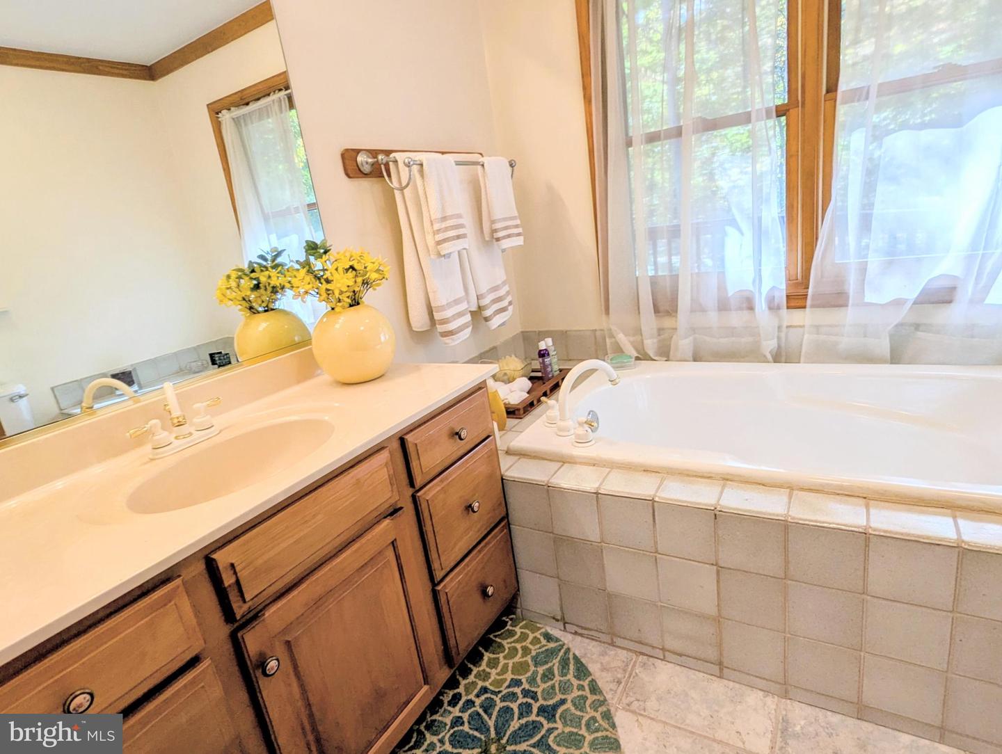 Queenstown, Maryland, 21658, United States, 4 Bedrooms Bedrooms, ,3 BathroomsBathrooms,Residential,Active,1973642