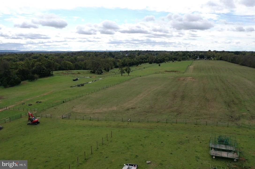 Martinsburg, West Virginia, 25404, United States, 5 Bedrooms Bedrooms, ,3 BathroomsBathrooms,Residential,Active,1936417