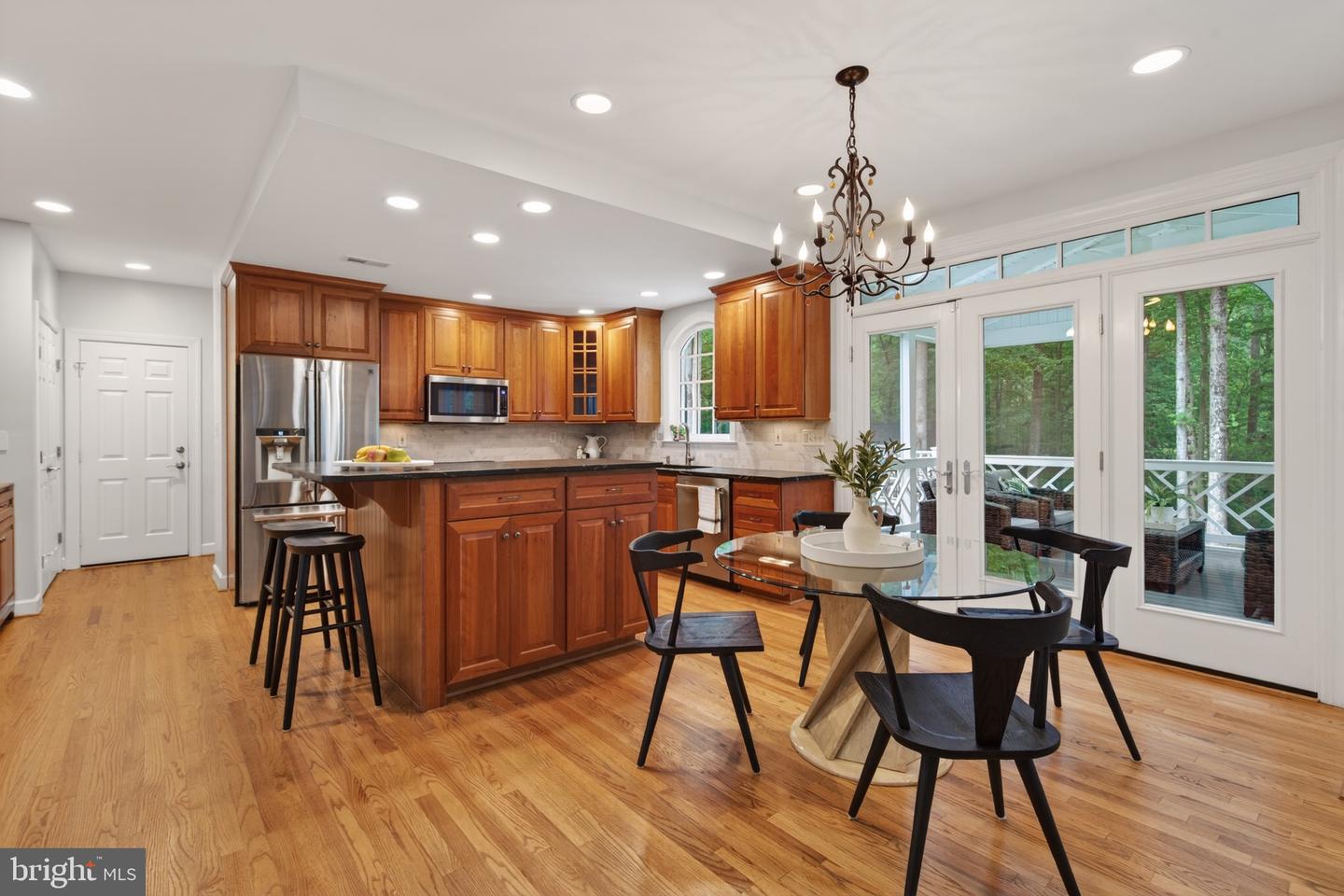 Fairfax Station, Virginia, 22039, United States, 5 Bedrooms Bedrooms, ,5 BathroomsBathrooms,Residential,Pending,2045787