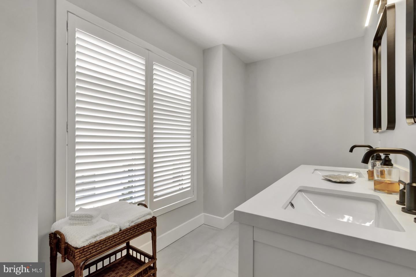 Rehoboth Beach, Delaware, 19971, United States, 5 Bedrooms Bedrooms, ,4 BathroomsBathrooms,Residential,Active,1945511