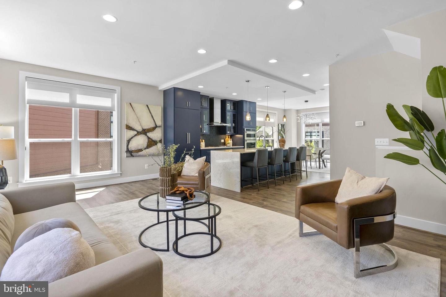Rockville, Maryland, 20852, United States, 5 Bedrooms Bedrooms, ,5 BathroomsBathrooms,Residential,Active,2044158