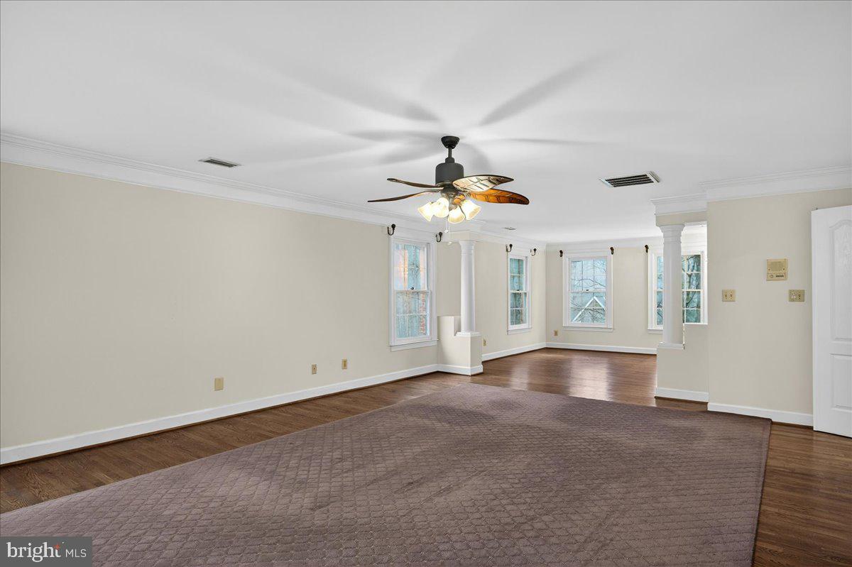 Clifton, Virginia, 20124, United States, 5 Bedrooms Bedrooms, ,6 BathroomsBathrooms,Residential,Active,2025639