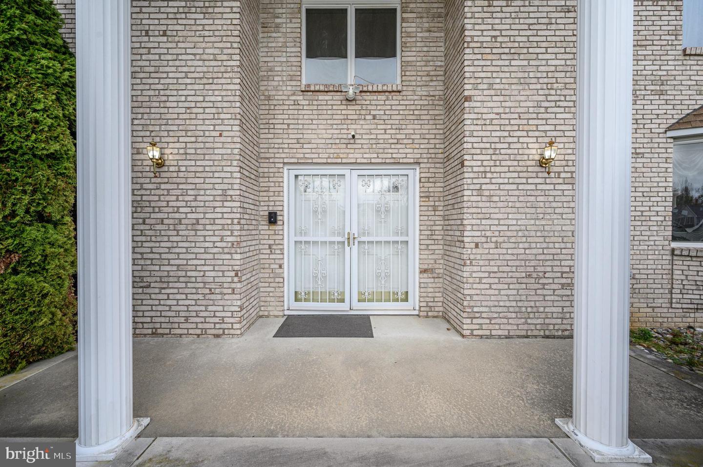 Monmouth Junction, New Jersey, 08852, United States, 5 Bedrooms Bedrooms, ,5 BathroomsBathrooms,Residential,Active,1987239