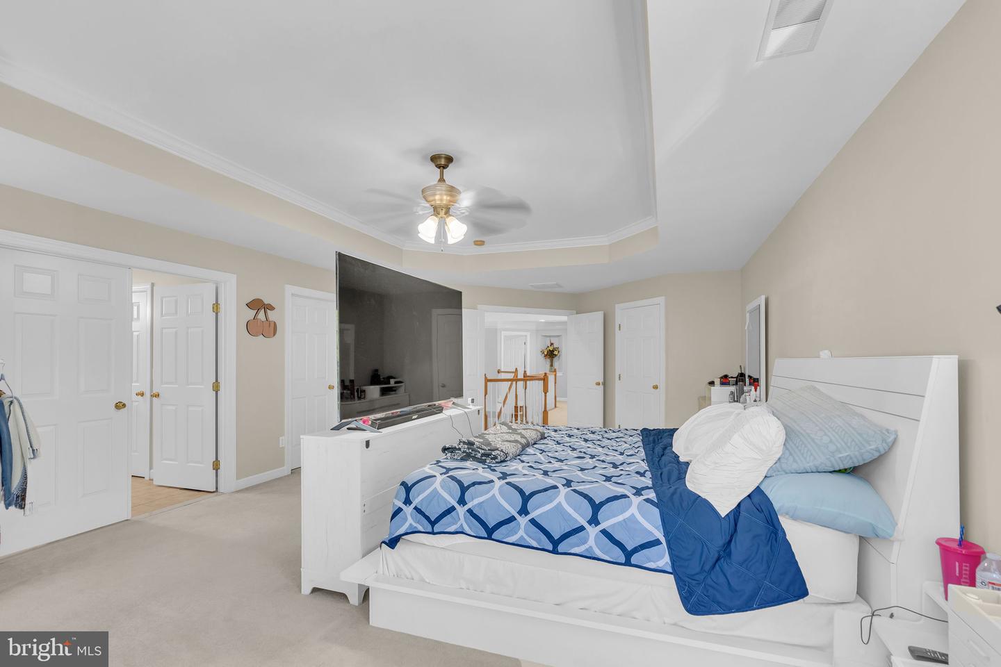 Manassas, Virginia, 20112, United States, 6 Bedrooms Bedrooms, ,5 BathroomsBathrooms,Residential,Active,2052030