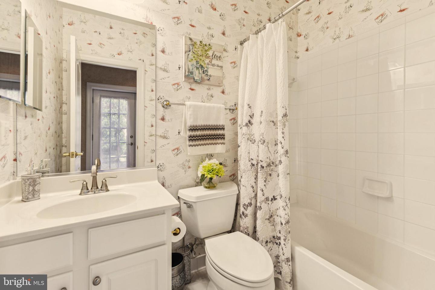 Gainesville, Virginia, 20155, United States, 5 Bedrooms Bedrooms, ,5 BathroomsBathrooms,Residential,Active,1929794