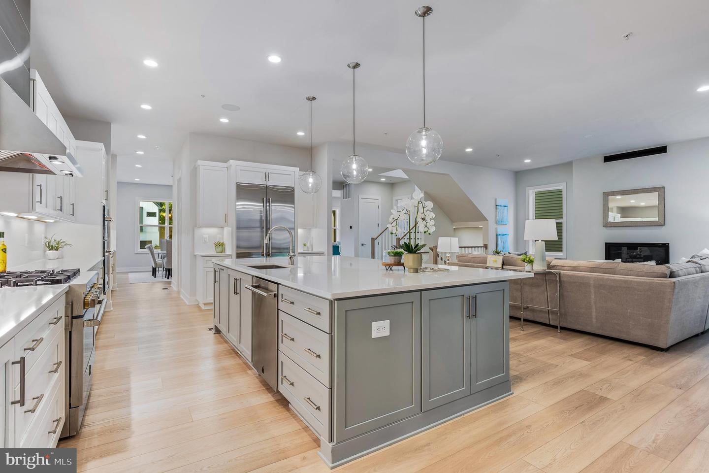 Bethesda, Maryland, 20817, United States, 5 Bedrooms Bedrooms, ,5 BathroomsBathrooms,Residential,Active,1880183