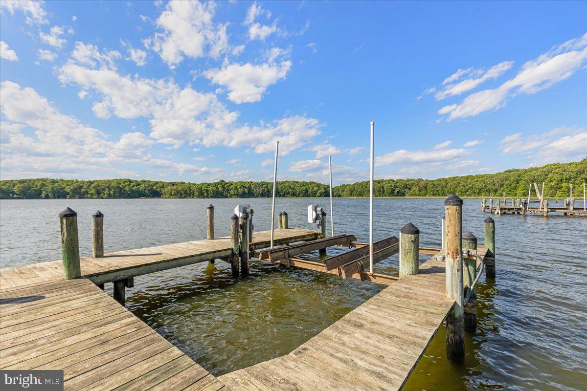 Stafford, Virginia, 22554, United States, 5 Bedrooms Bedrooms, ,3 BathroomsBathrooms,Residential,Active,2045399