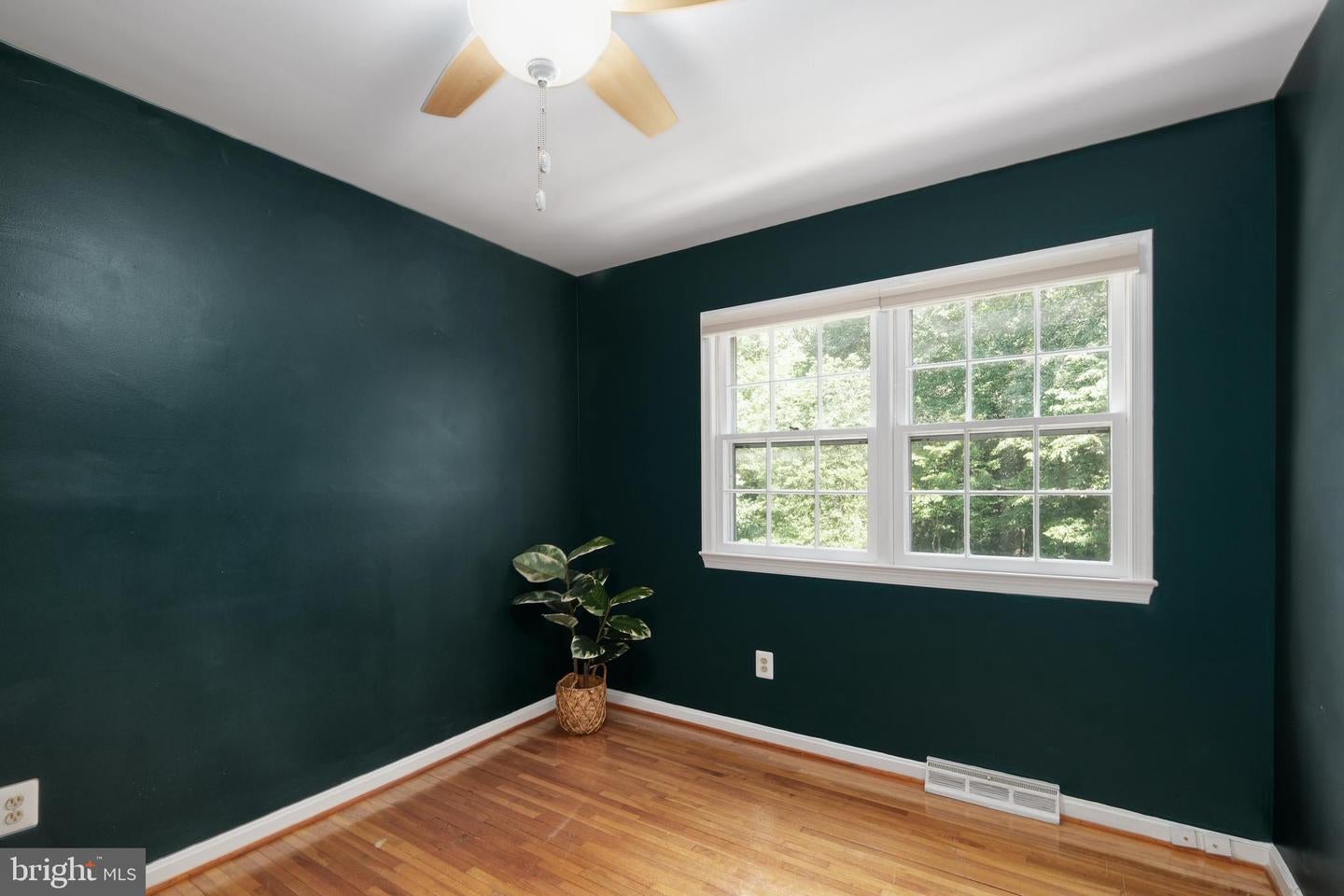 Fairfax Station, Virginia, 22039, United States, 4 Bedrooms Bedrooms, ,3 BathroomsBathrooms,Residential,Active,1936424