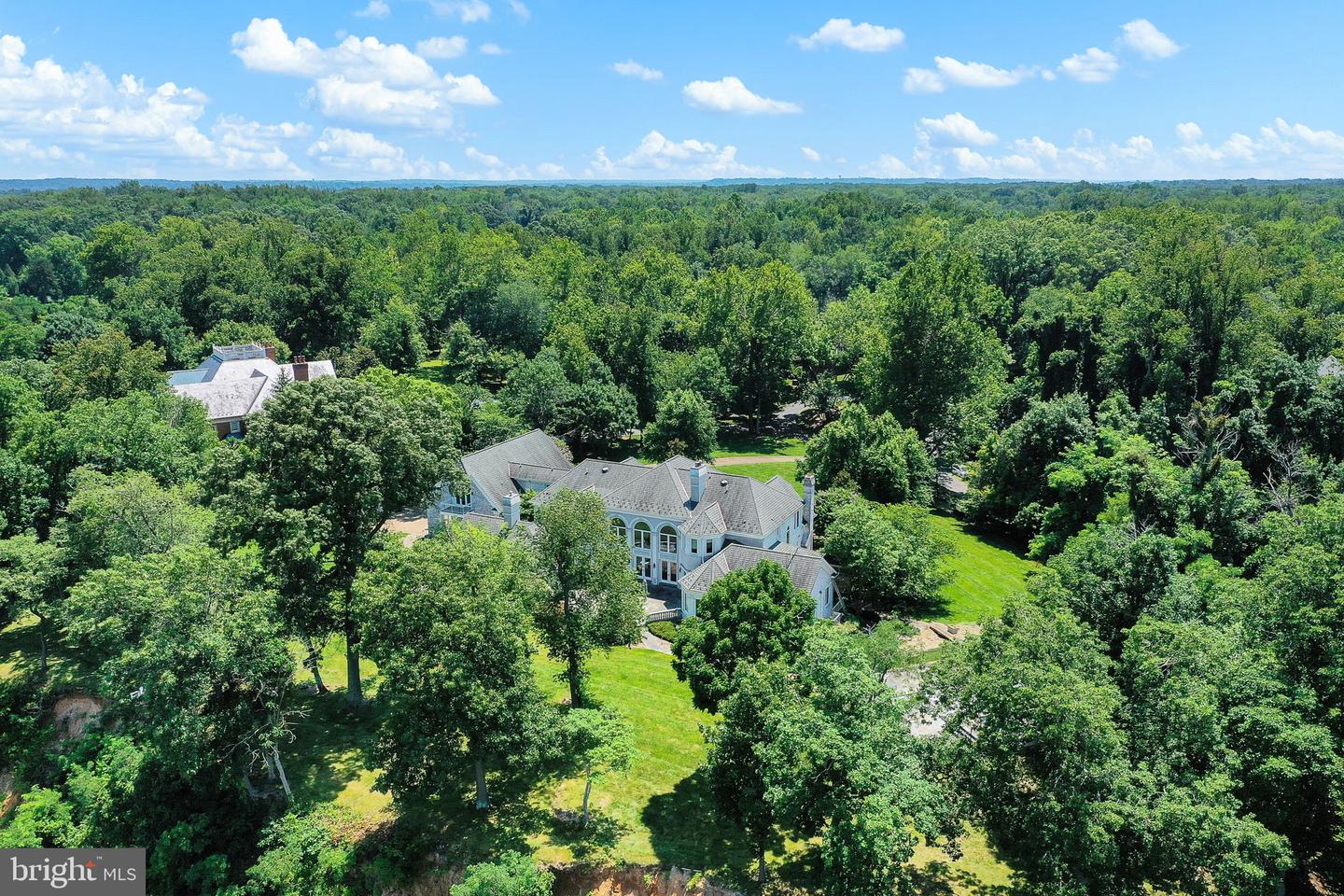 Lorton, Virginia, 22079, United States, 6 Bedrooms Bedrooms, ,8 BathroomsBathrooms,Residential,Active,1933878