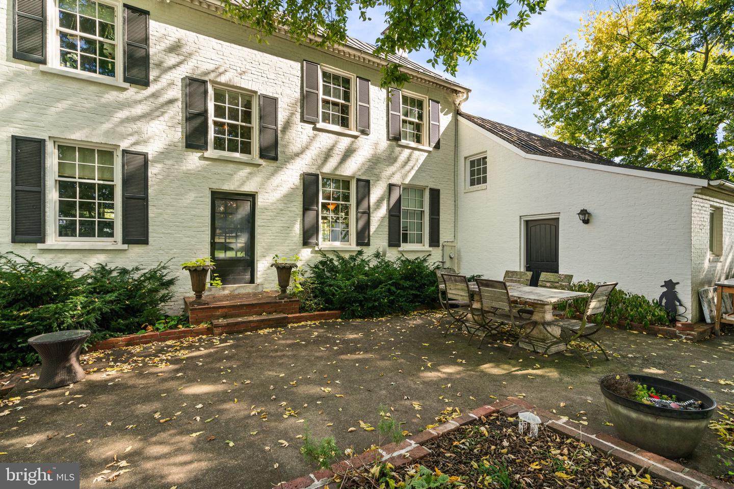 Leesburg, Virginia, 20175, United States, 4 Bedrooms Bedrooms, ,5 BathroomsBathrooms,Residential,Active,2011862