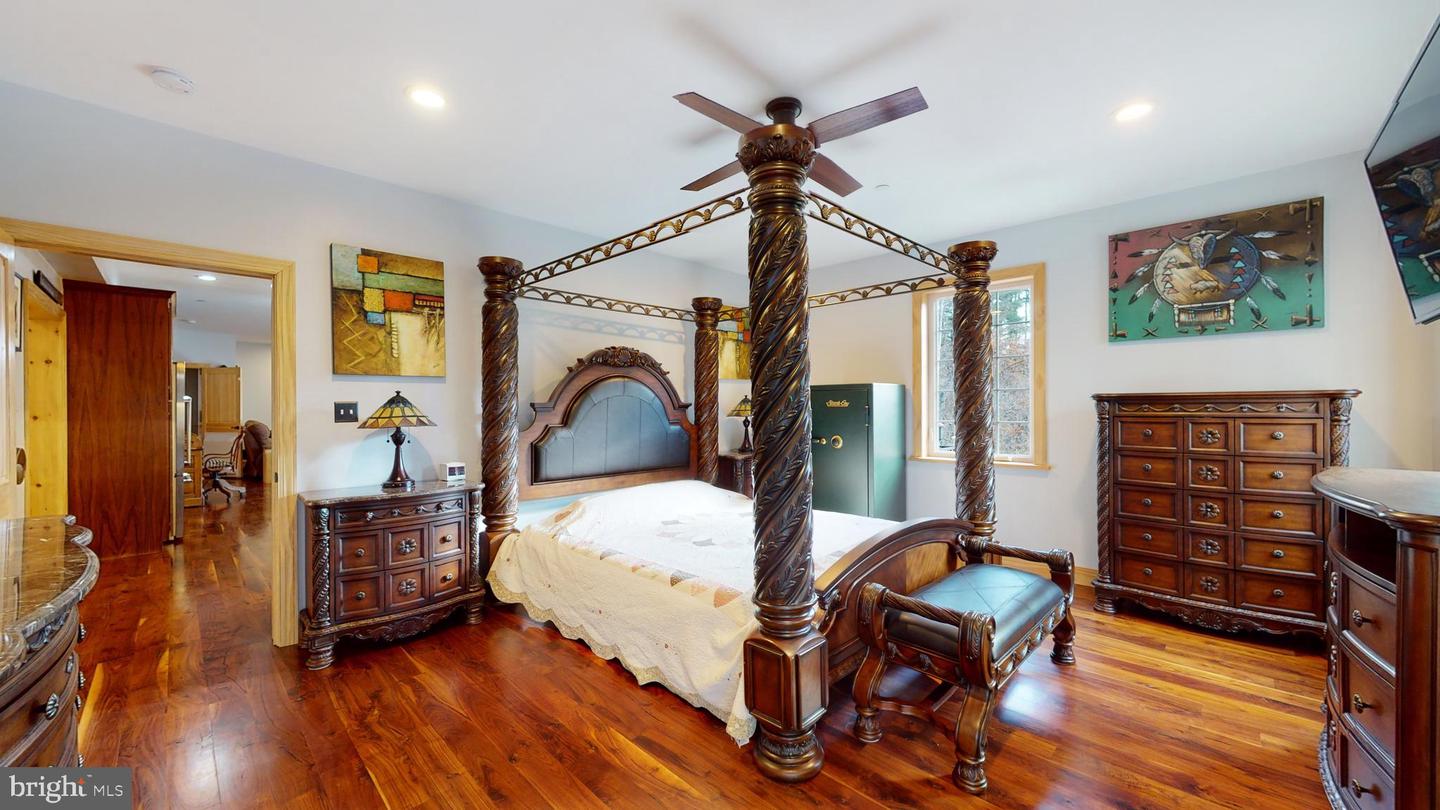 Broomall, Pennsylvania, 19008, United States, 6 Bedrooms Bedrooms, ,8 BathroomsBathrooms,Residential,Active,1738458