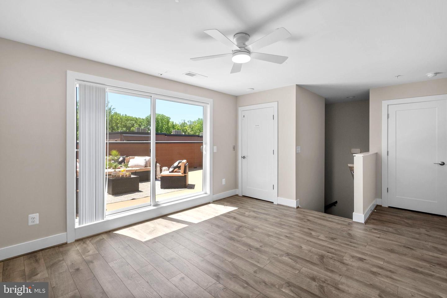 Rockville, Maryland, 20852, United States, 5 Bedrooms Bedrooms, ,5 BathroomsBathrooms,Residential,Active,2044158