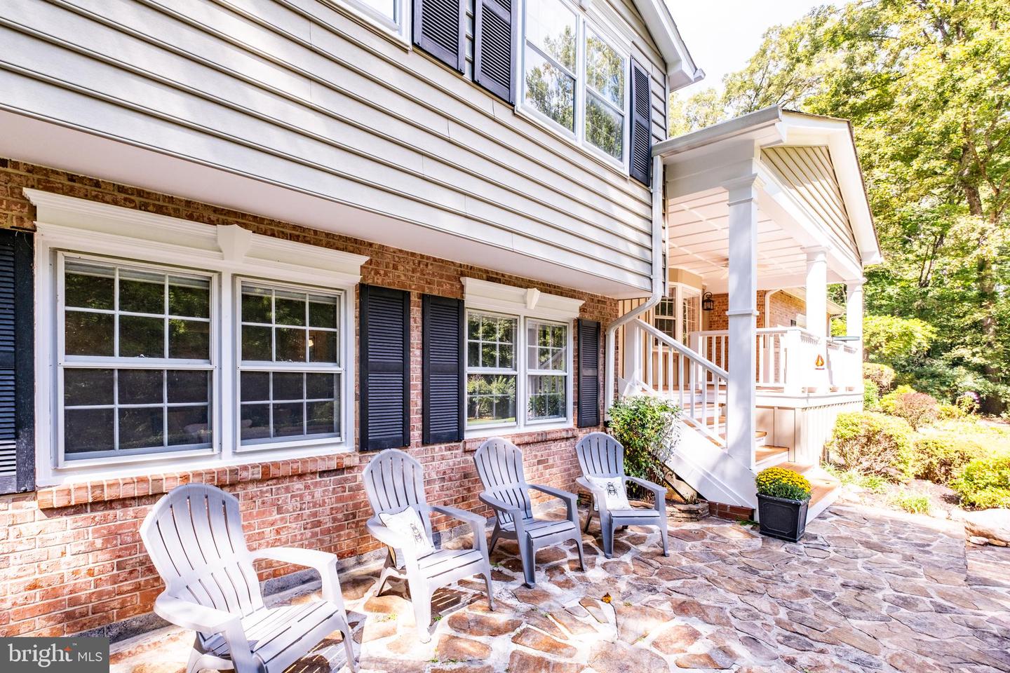 Fairfax Station, Virginia, 22039, United States, 4 Bedrooms Bedrooms, ,3 BathroomsBathrooms,Residential,Active,1936424