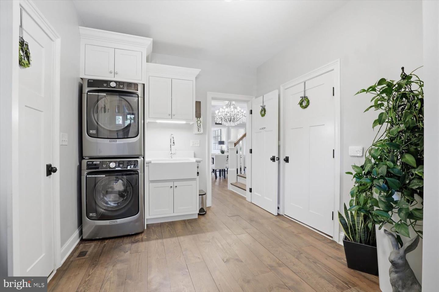 Lititz, Pennsylvania, 17543, United States, 4 Bedrooms Bedrooms, ,3 BathroomsBathrooms,Residential,Pending,2045746