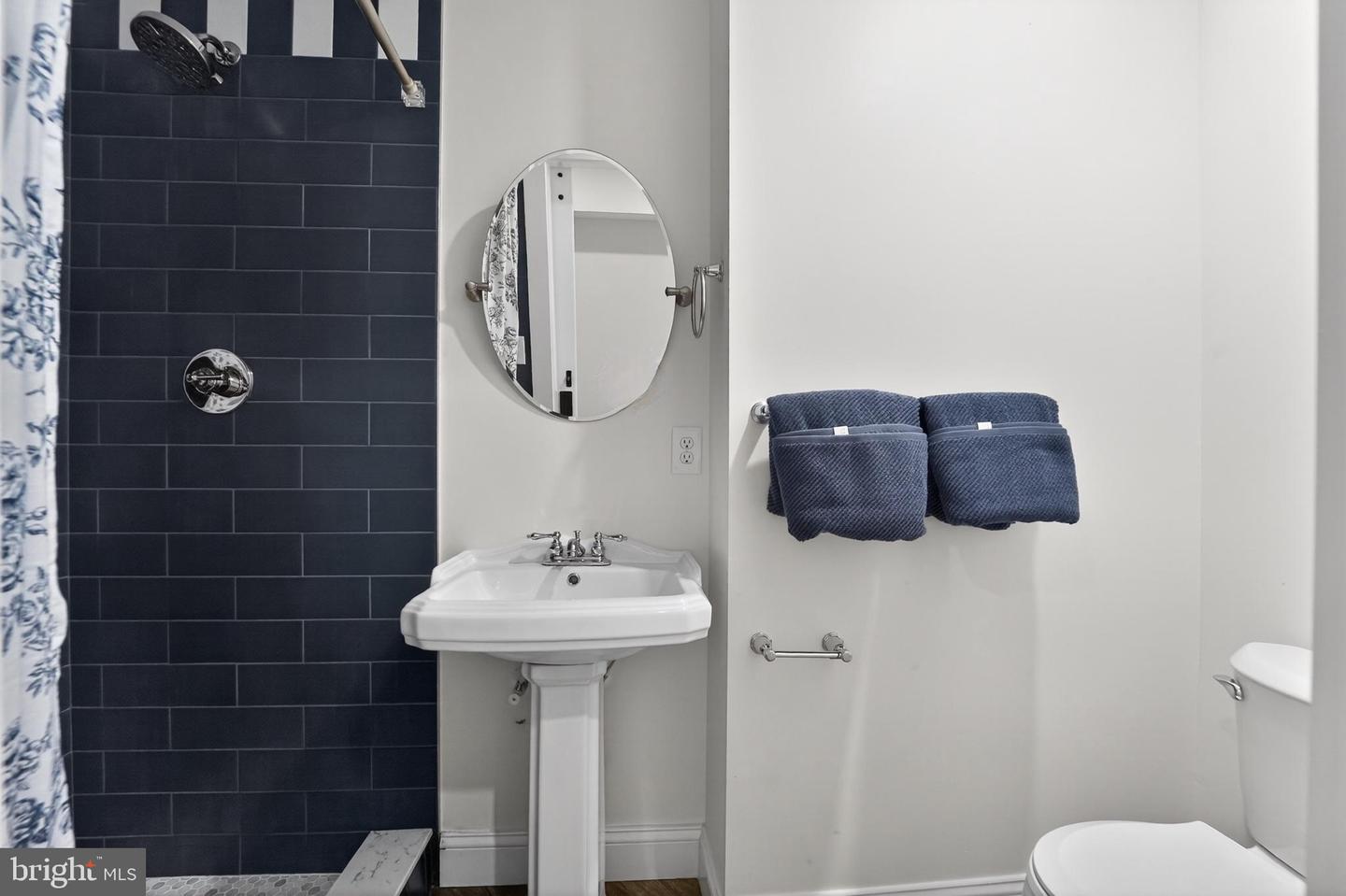 Annapolis, Maryland, 21401, United States, 4 Bedrooms Bedrooms, ,4 BathroomsBathrooms,Residential,Active,2051980