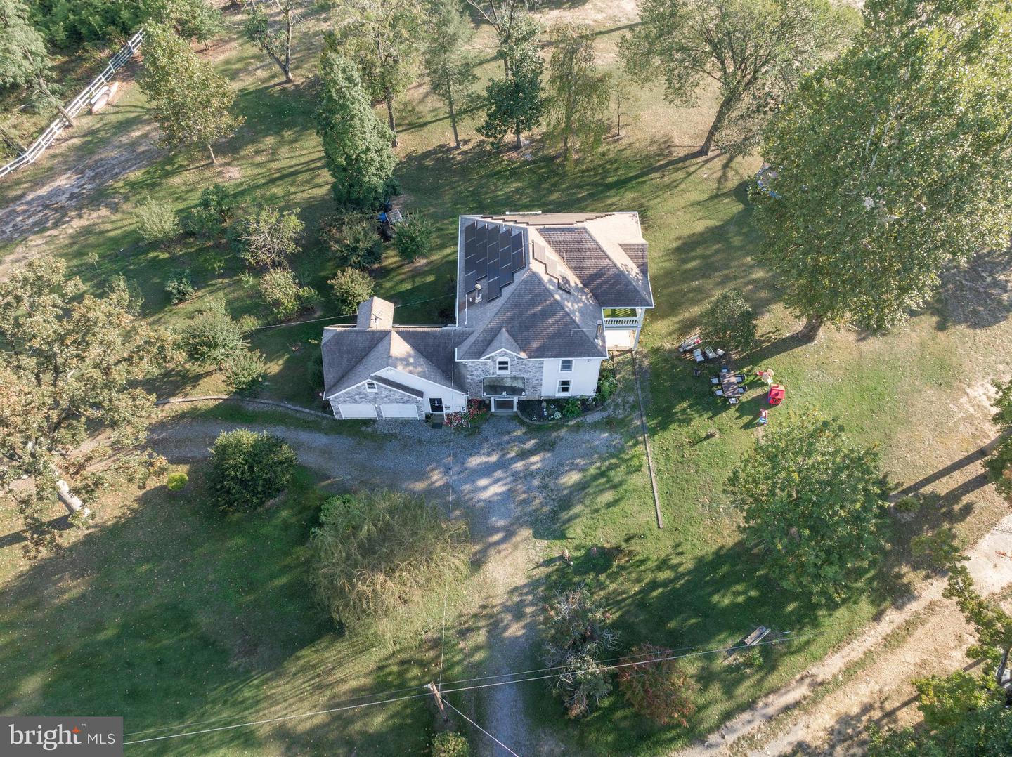 Delanco, New Jersey, 08075, United States, 5 Bedrooms Bedrooms, ,3 BathroomsBathrooms,Residential,Active,1914605