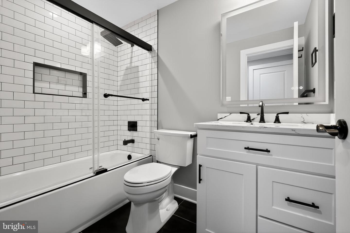 Annapolis, Maryland, 21401, United States, 3 Bedrooms Bedrooms, ,3 BathroomsBathrooms,Residential,Active,1934817