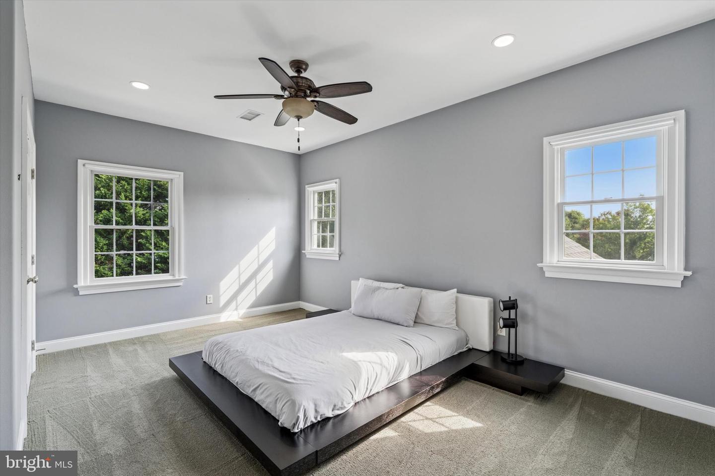 Kennett Square, Pennsylvania, 19348, United States, 5 Bedrooms Bedrooms, ,7 BathroomsBathrooms,Residential,Active,1953669