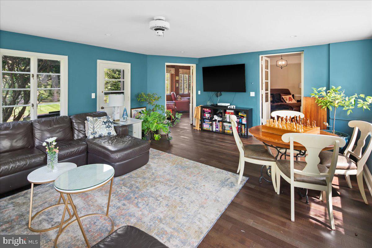 Princeton, New Jersey, 08540, United States, 6 Bedrooms Bedrooms, ,7 BathroomsBathrooms,Residential,Active,2011847