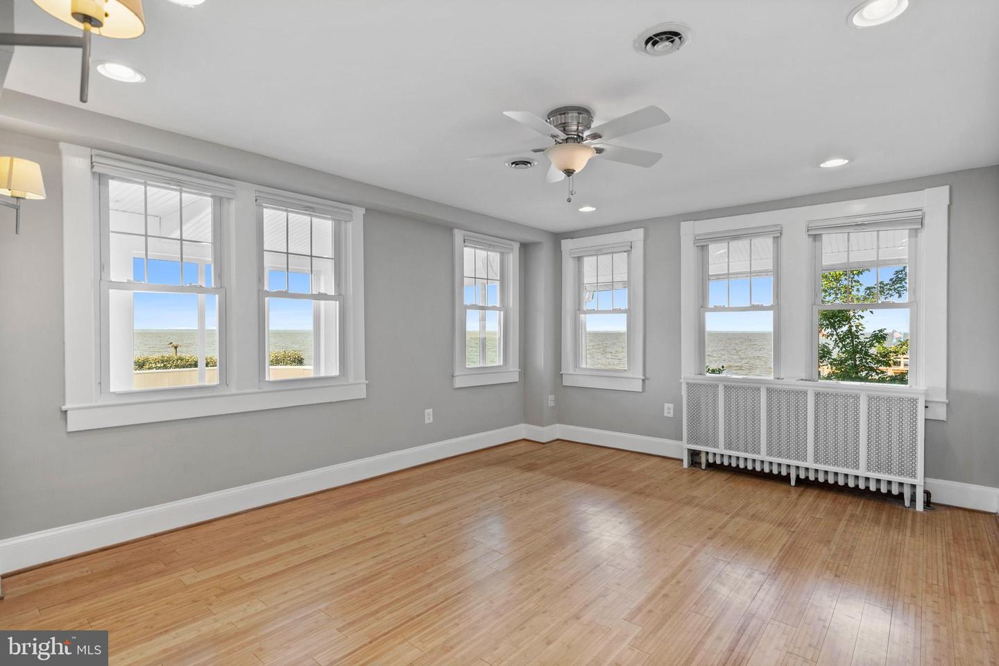 Cobb Island, Maryland, 20625, United States, 6 Bedrooms Bedrooms, ,6 BathroomsBathrooms,Residential,Contingent,1849506