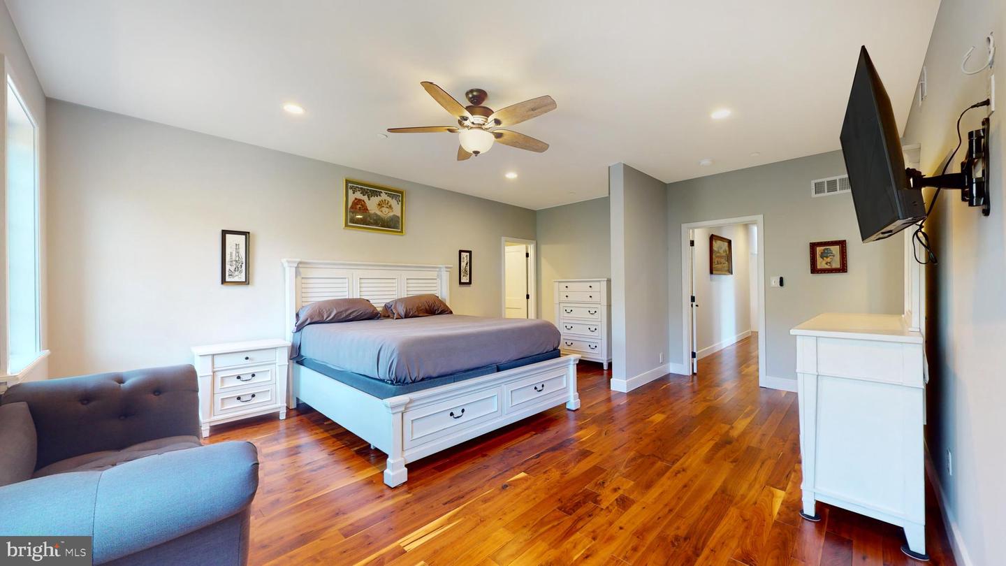 Broomall, Pennsylvania, 19008, United States, 6 Bedrooms Bedrooms, ,8 BathroomsBathrooms,Residential,Active,1738458