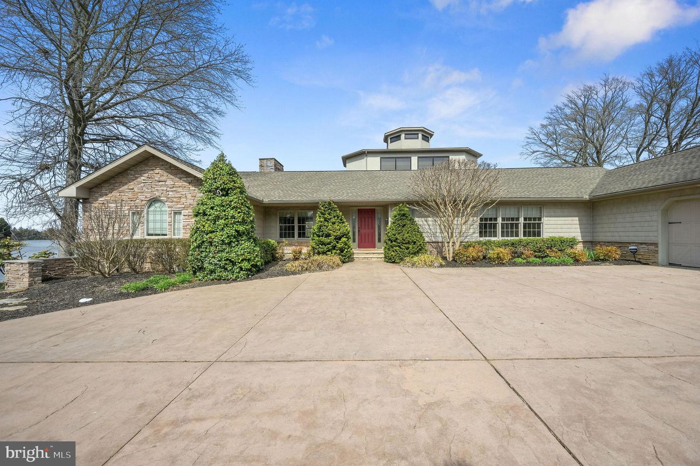 Dover, Delaware, 19901, United States, 3 Bedrooms Bedrooms, ,4 BathroomsBathrooms,Residential,Active,2033999