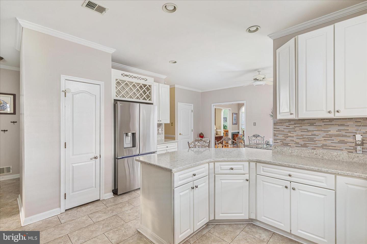 Vienna, Virginia, 22181, United States, 5 Bedrooms Bedrooms, ,4 BathroomsBathrooms,Residential,Active,2010162