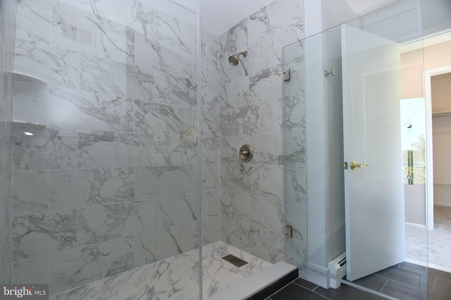 Fort Washington, Pennsylvania, 19034, United States, 4 Bedrooms Bedrooms, ,4 BathroomsBathrooms,Residential,Active,1936392