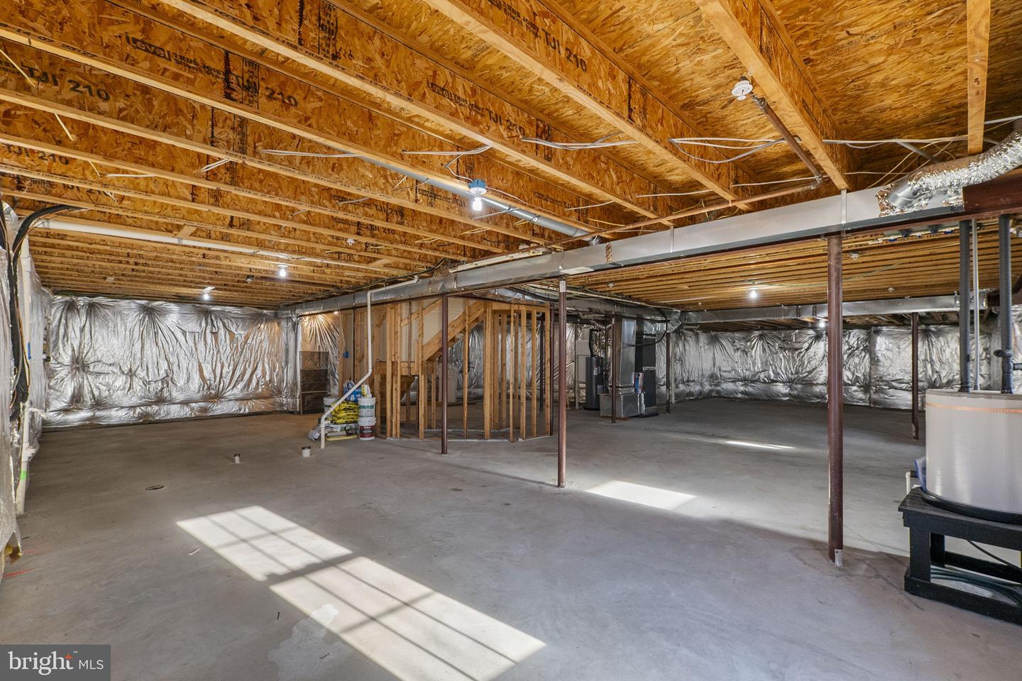 Clarksburg, Maryland, 20871, United States, 5 Bedrooms Bedrooms, ,5 BathroomsBathrooms,Residential,Active,2001354