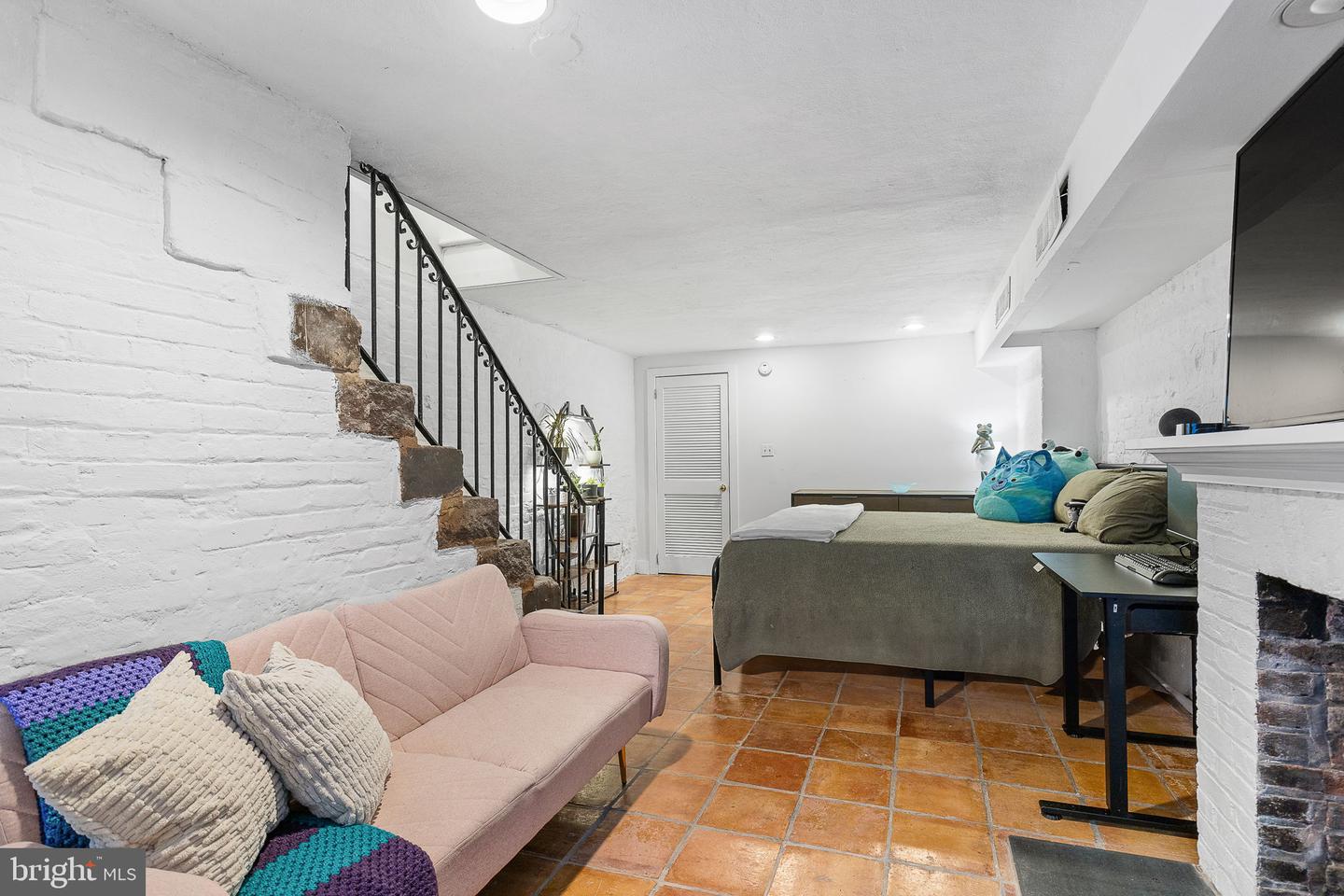 Alexandria, Virginia, 22314, United States, 3 Bedrooms Bedrooms, ,3 BathroomsBathrooms,Residential,Active,1927676