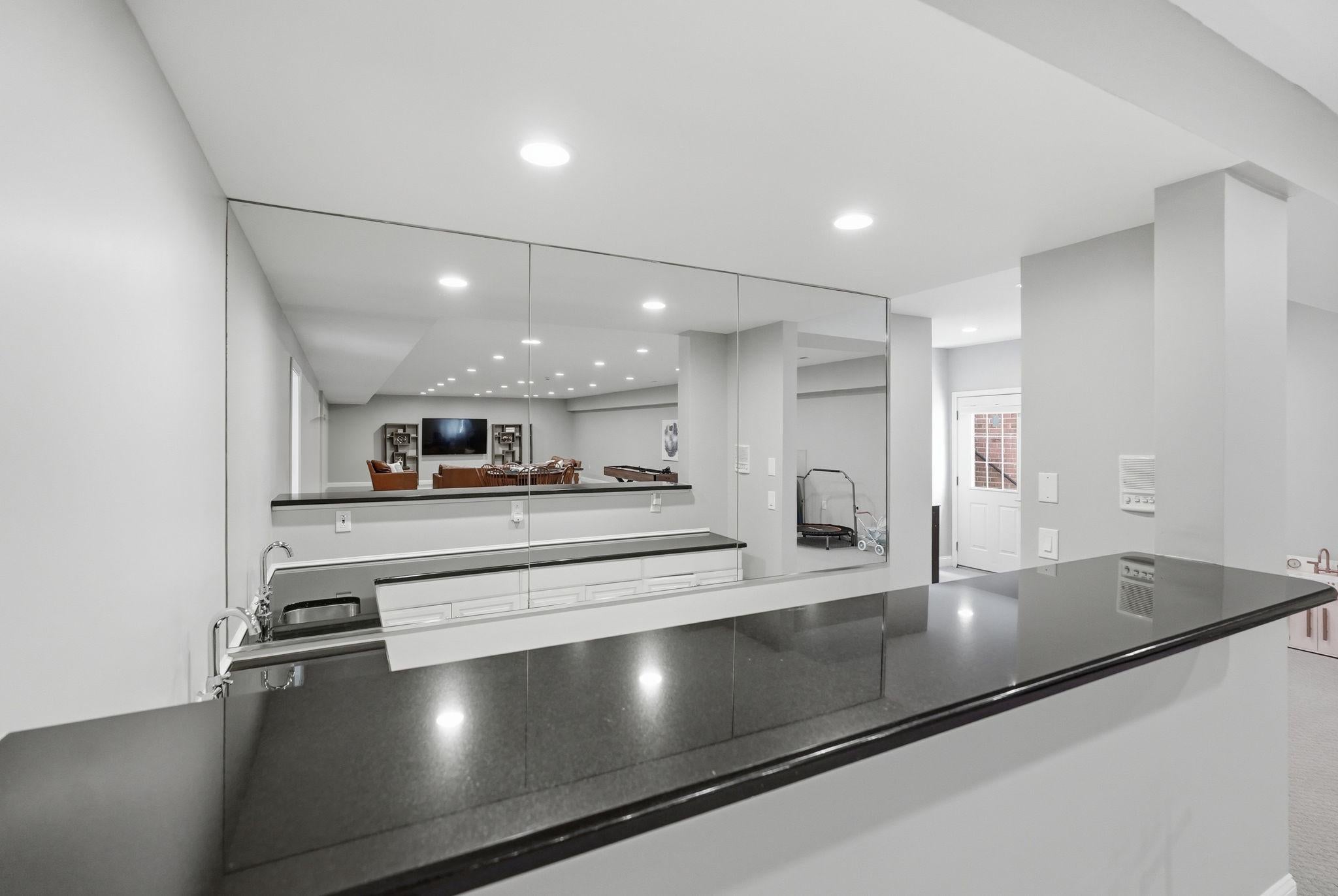 North Potomac, Maryland, 20878, United States, 7 Bedrooms Bedrooms, ,8 BathroomsBathrooms,Residential,Active,2044145
