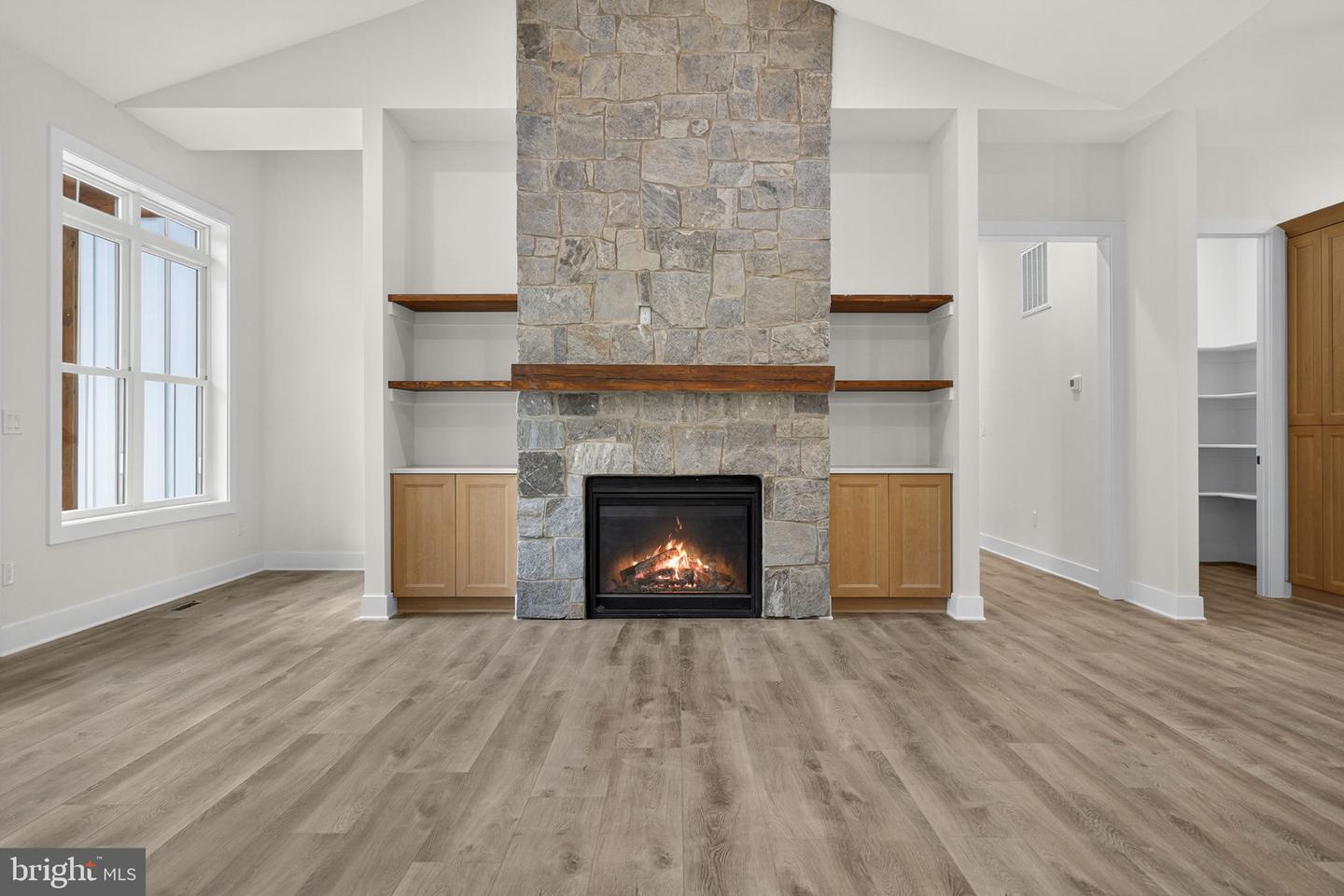 Warrenton, Virginia, 20187, United States, 5 Bedrooms Bedrooms, ,6 BathroomsBathrooms,Residential,Active,2006968