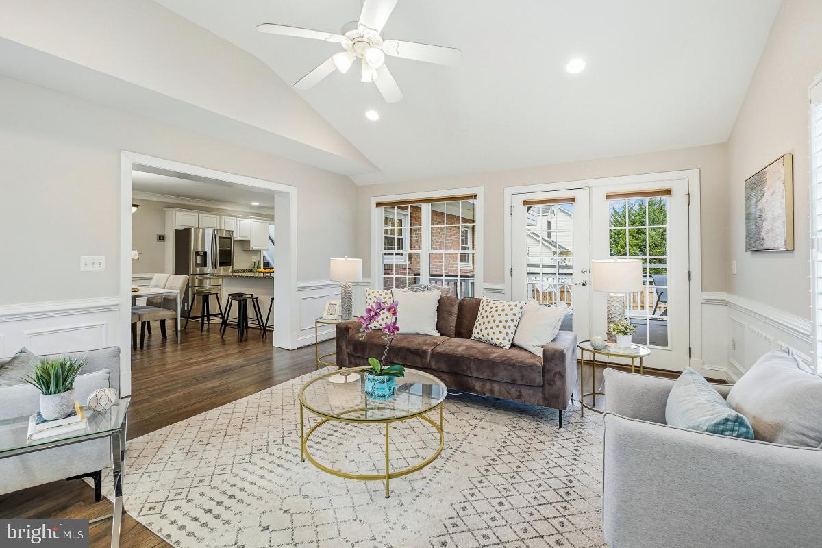 Fairfax, Virginia, 22030, United States, 5 Bedrooms Bedrooms, ,6 BathroomsBathrooms,Residential,Active,2008336