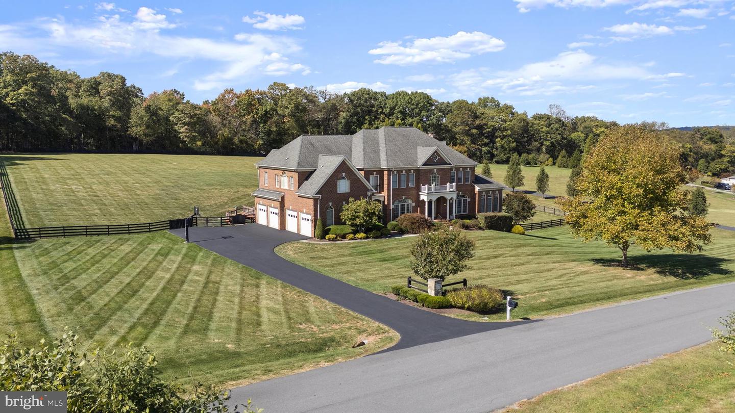 Leesburg, Virginia, 20175, United States, 5 Bedrooms Bedrooms, ,6 BathroomsBathrooms,Residential,Active,1987213