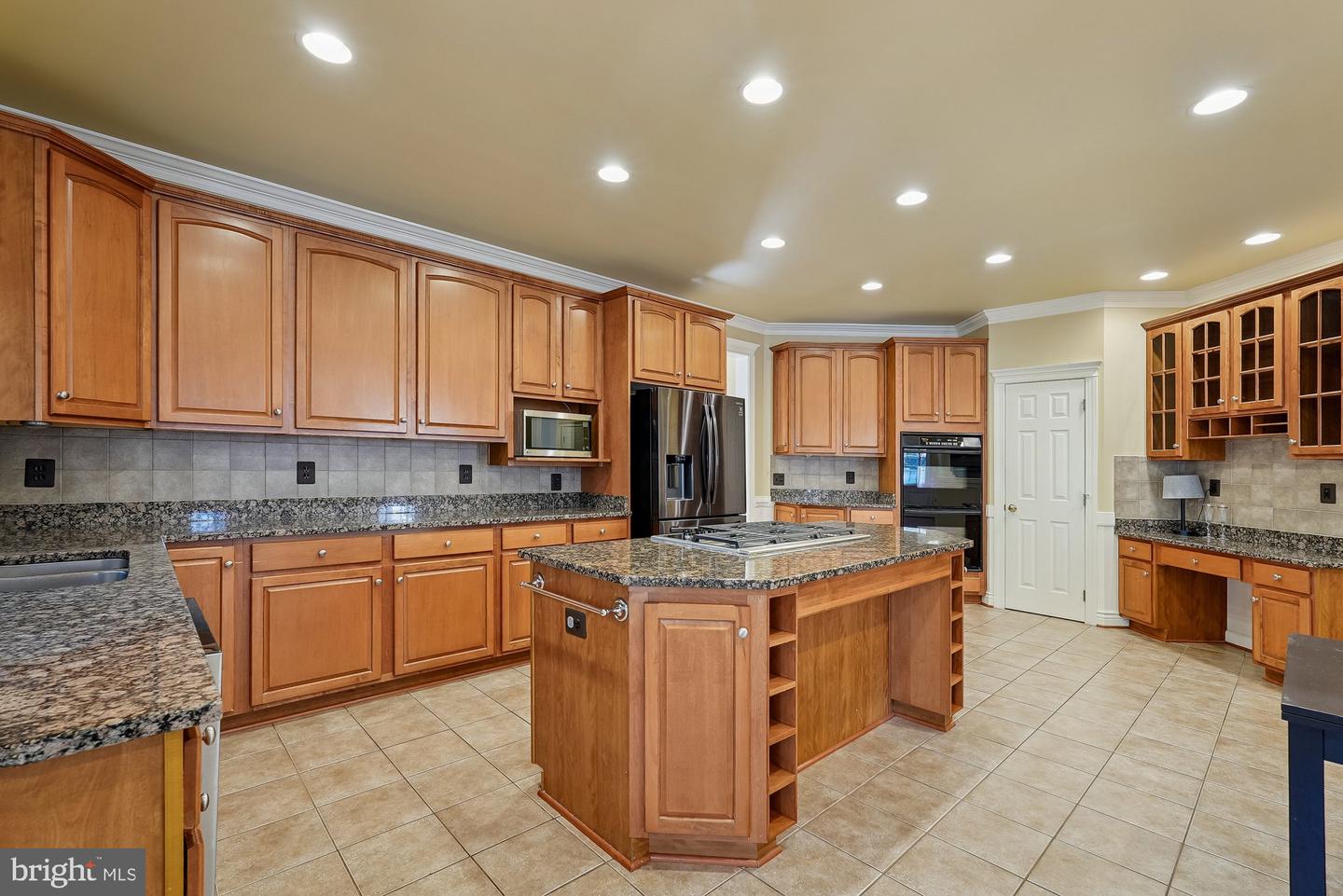 Chantilly, Virginia, 20152, United States, 4 Bedrooms Bedrooms, ,5 BathroomsBathrooms,Residential,Active,2015820