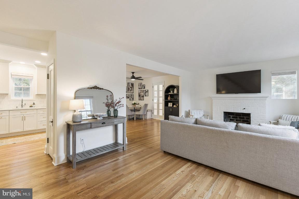 Arlington, Virginia, 22203, United States, 3 Bedrooms Bedrooms, ,3 BathroomsBathrooms,Residential,Active,2007962