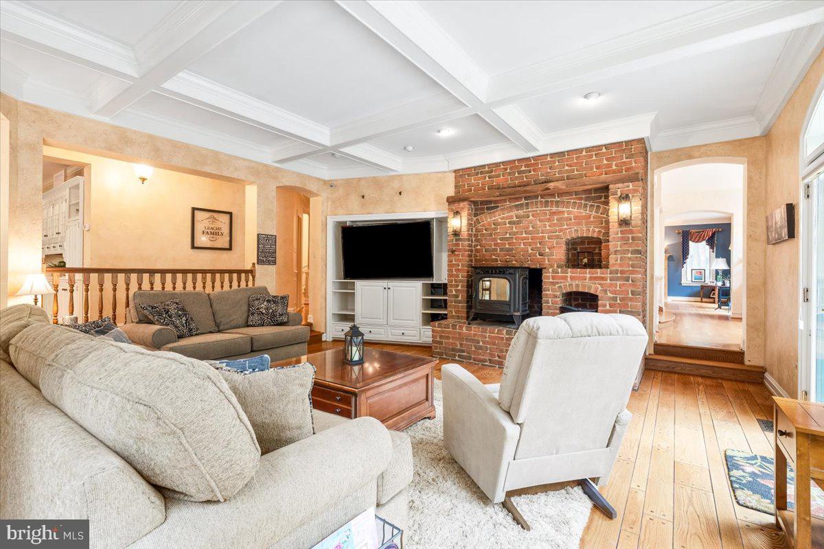 Frederick, Maryland, 21702, United States, 5 Bedrooms Bedrooms, ,8 BathroomsBathrooms,Residential,Active,2002354