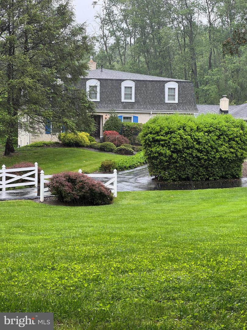 Great Falls, Virginia, 22066, United States, 5 Bedrooms Bedrooms, ,3 BathroomsBathrooms,Residential,Active,1941376
