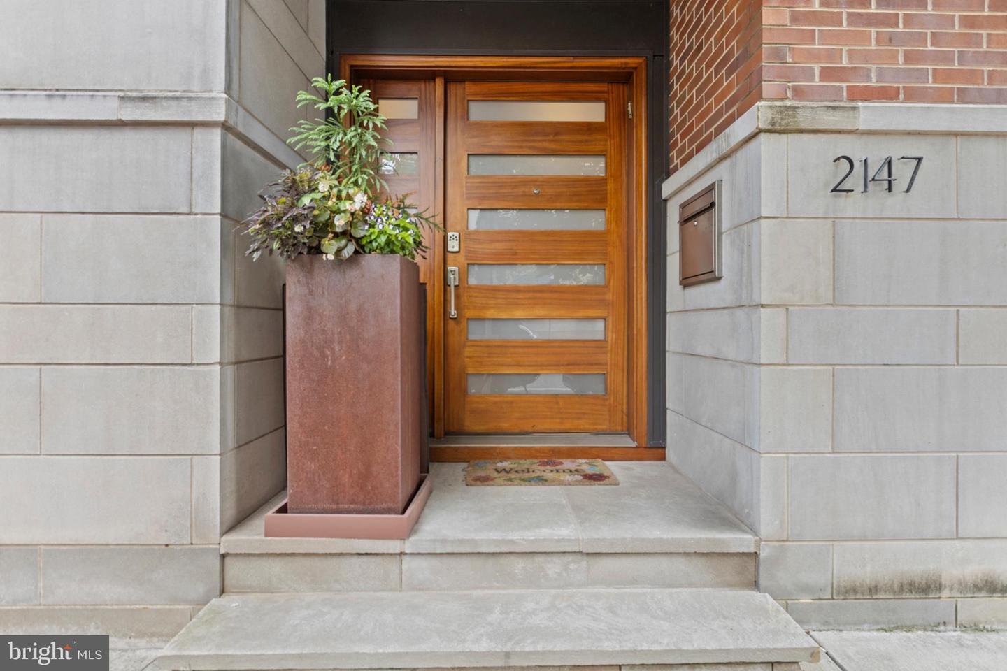 Philadelphia, Pennsylvania, 19146, United States, ,6 BathroomsBathrooms,Residential,Active,1862906