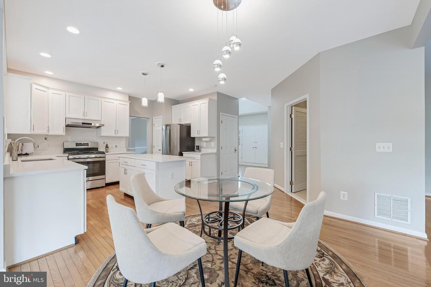 Ashburn, Virginia, 20147, United States, 5 Bedrooms Bedrooms, ,4 BathroomsBathrooms,Residential,Active,1961920