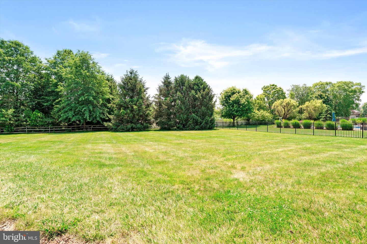 Allentown, New Jersey, 08501, United States, 4 Bedrooms Bedrooms, ,4 BathroomsBathrooms,Residential,Active,1897995