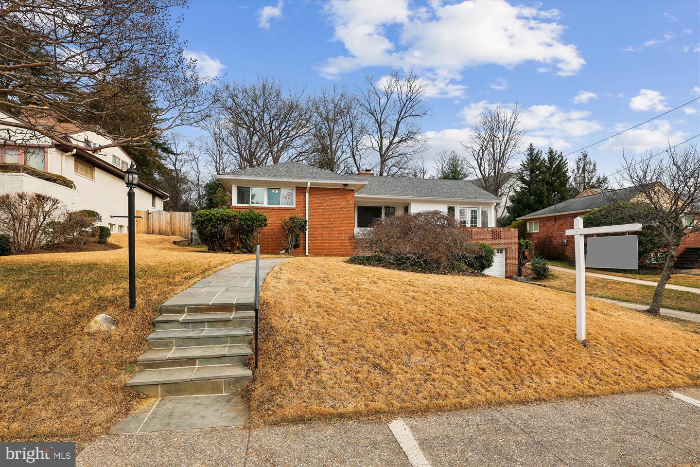 Arlington, Virginia, 22207, United States, 3 Bedrooms Bedrooms, ,3 BathroomsBathrooms,Residential,Active,2012923