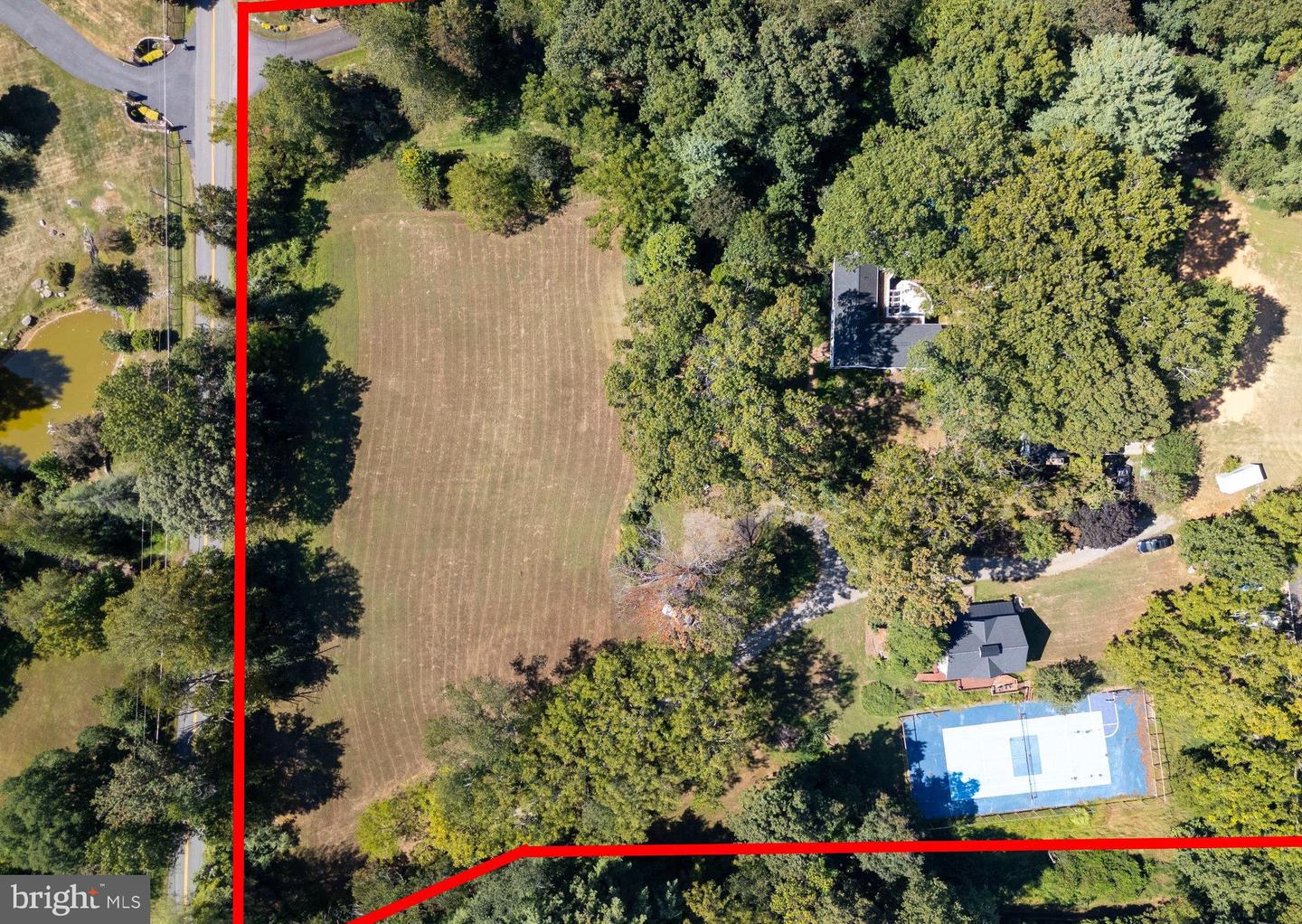 Oakton, Virginia, 22124, United States, 6 Bedrooms Bedrooms, ,8 BathroomsBathrooms,Residential,Active,1945467