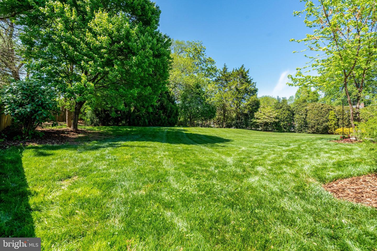 Fairfax, Virginia, 22030, United States, 4 Bedrooms Bedrooms, ,3 BathroomsBathrooms,Residential,Active,2045005