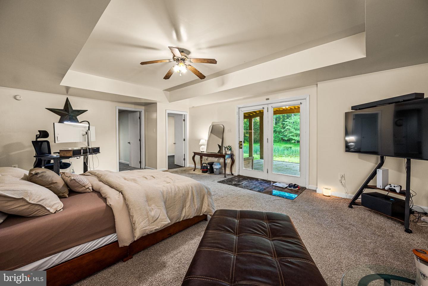 Wallingford, Pennsylvania, 19086, United States, 5 Bedrooms Bedrooms, ,6 BathroomsBathrooms,Residential,Active,1869134